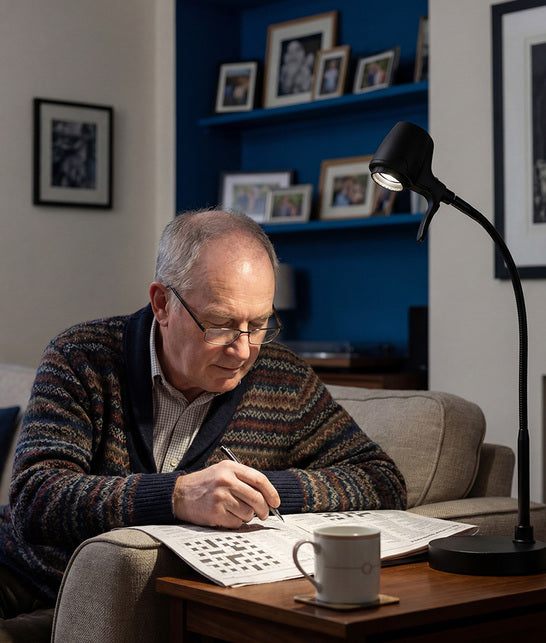 Man reading with HD Pro table light